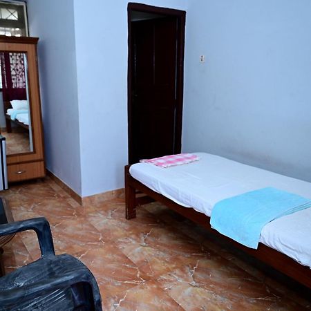 Clinton Guest House Colva Exterior photo