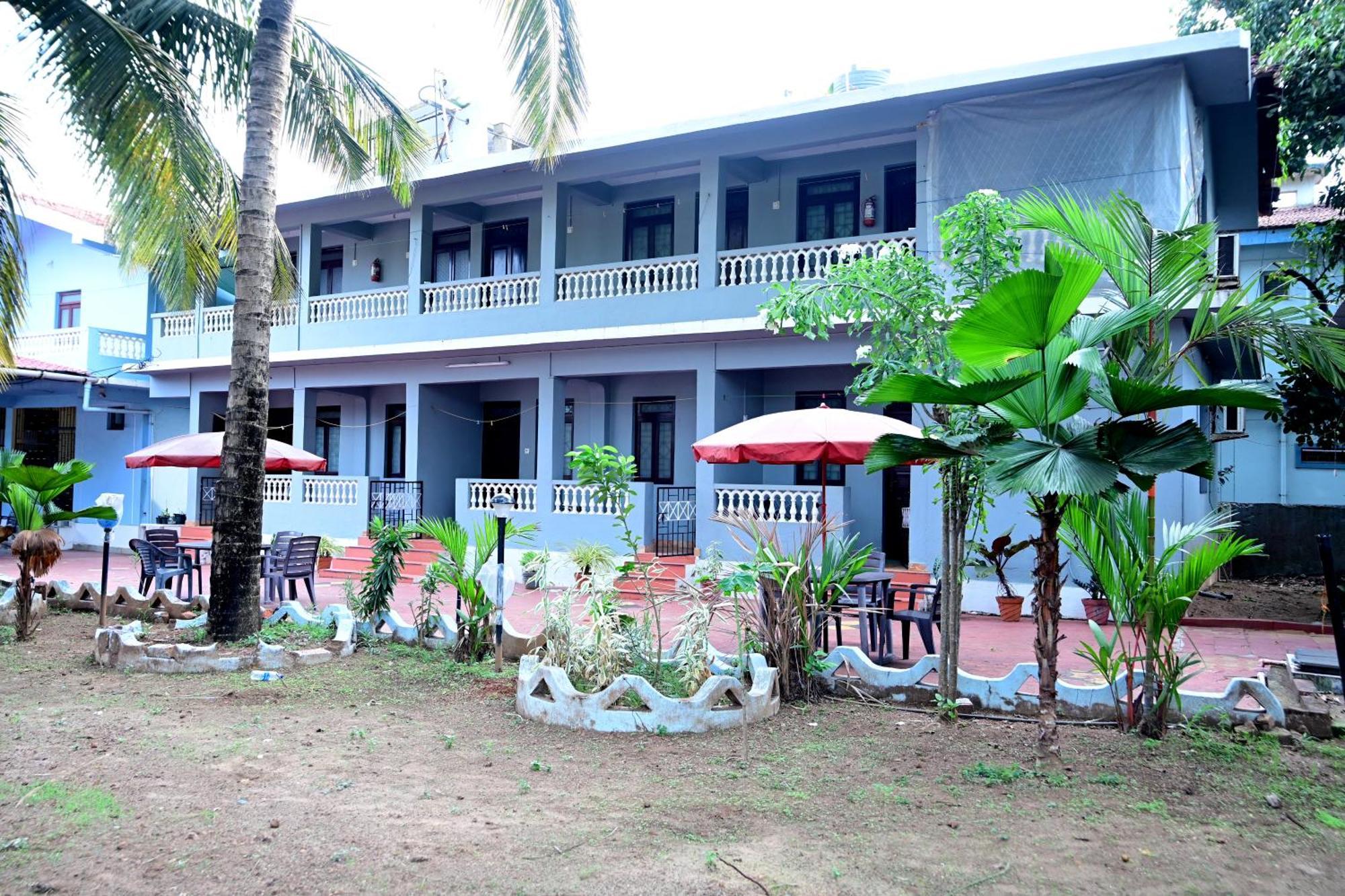 Clinton Guest House Colva Exterior photo